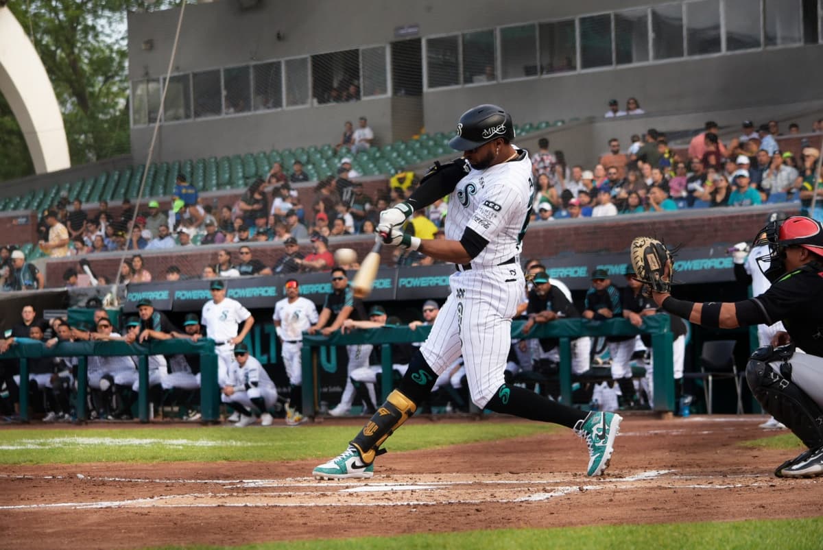 Los Saraperos aseguran serie al vencer a caliente en el último juego 9-6