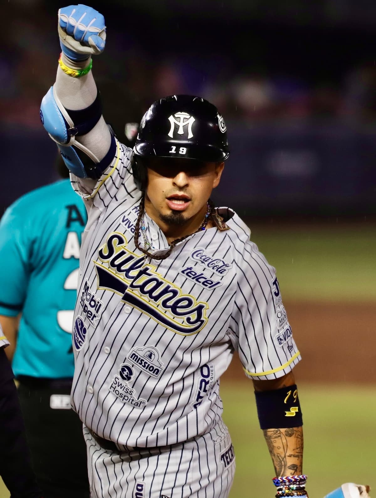 Sultanes se impone a Saraperos en gran exhibición ofensiva