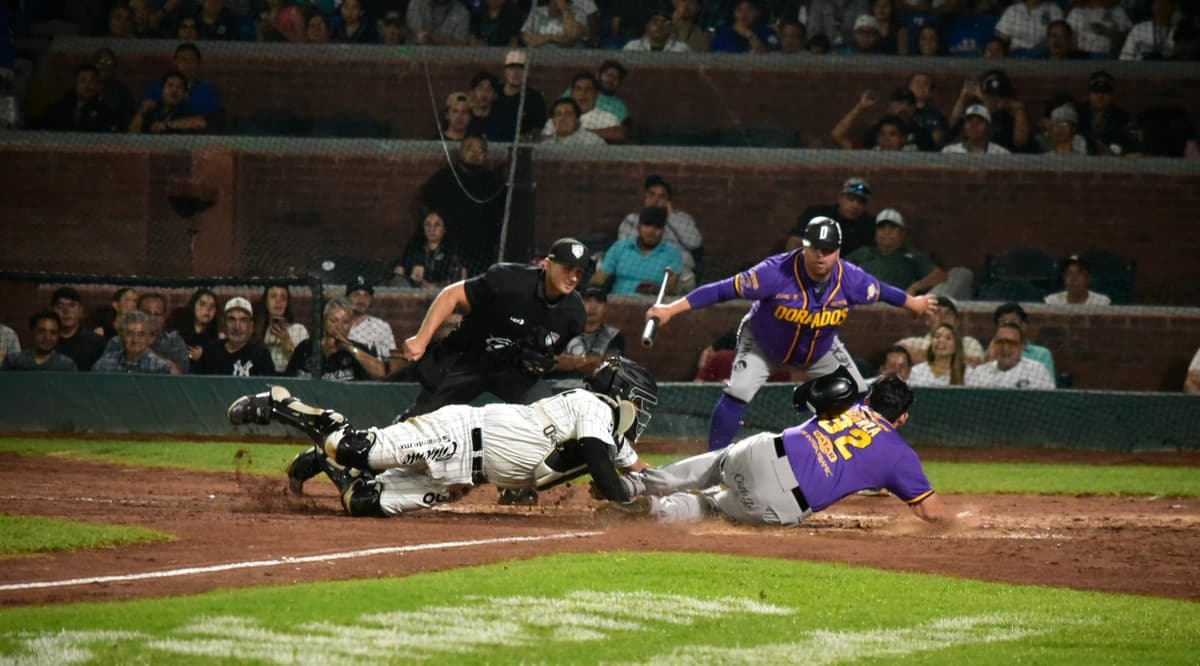 Los Dorados rescatan el tercero de la serie con espectacular voltereta