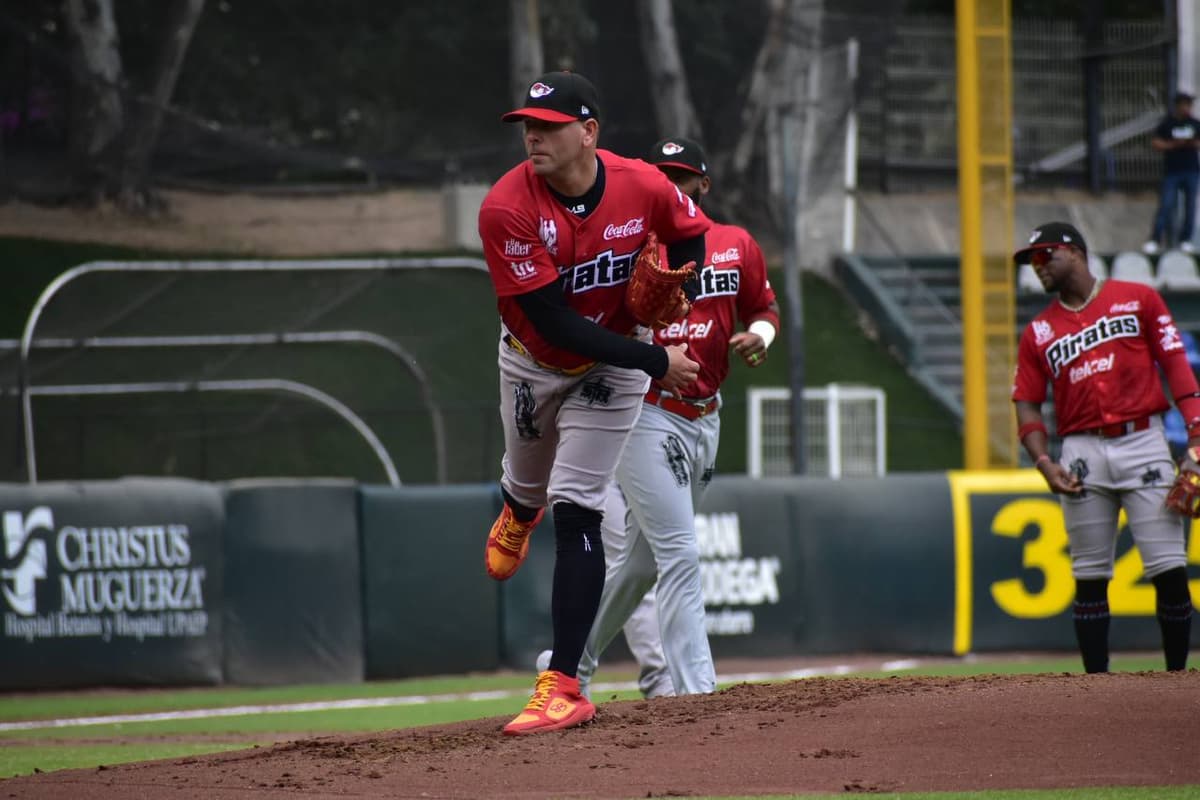 Piratas rescata el tercero de la serie