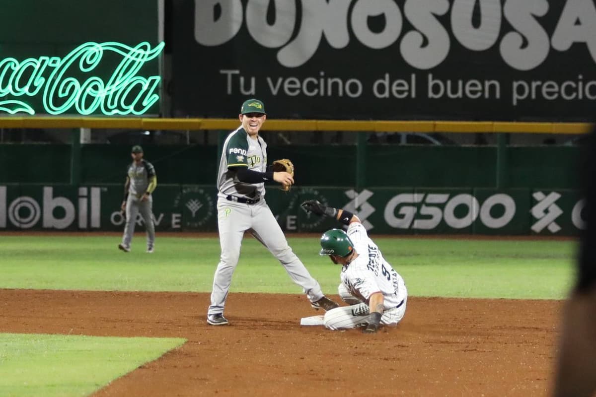 Duelo de pitcheo favorece a Puebla
