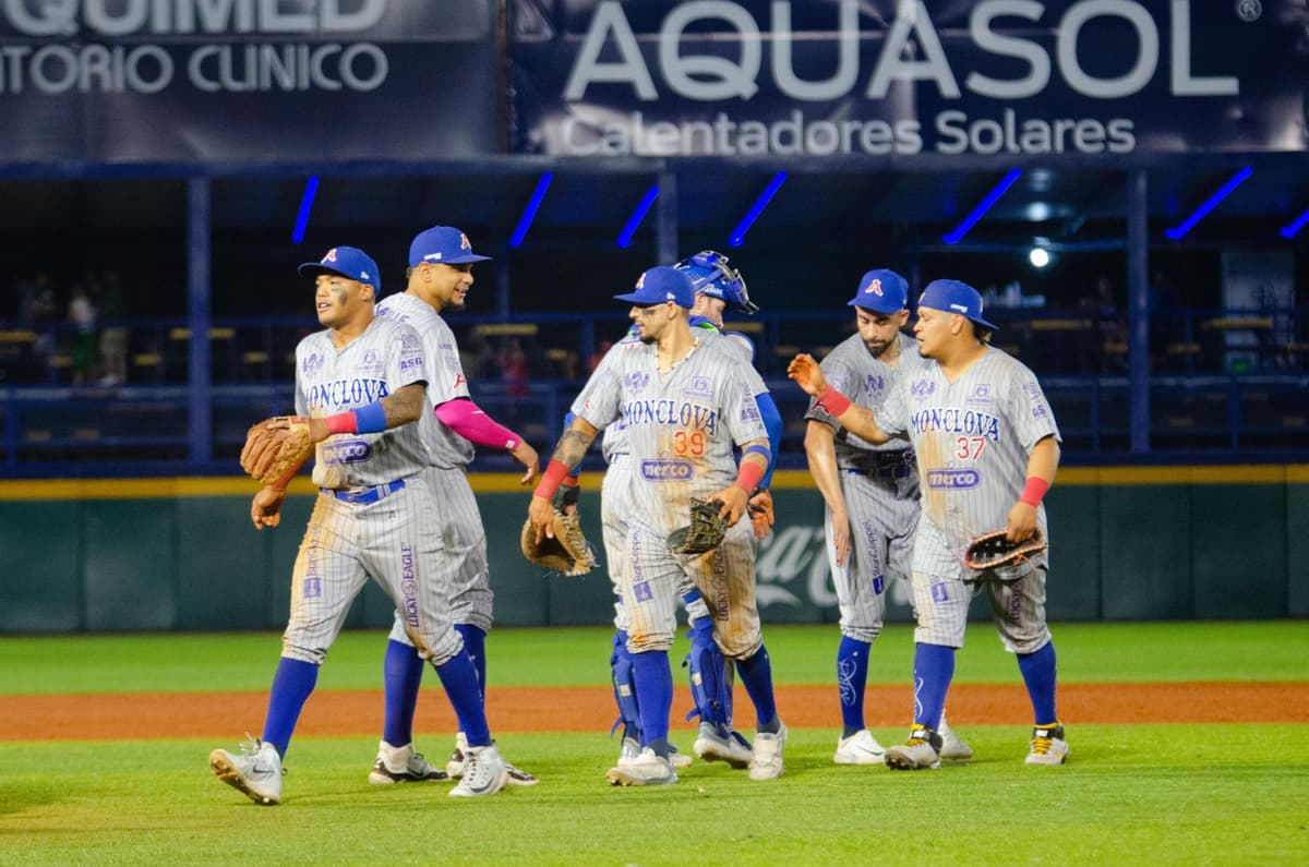 Acereros domina el pitcheo de Aguascalientes y empata la serie