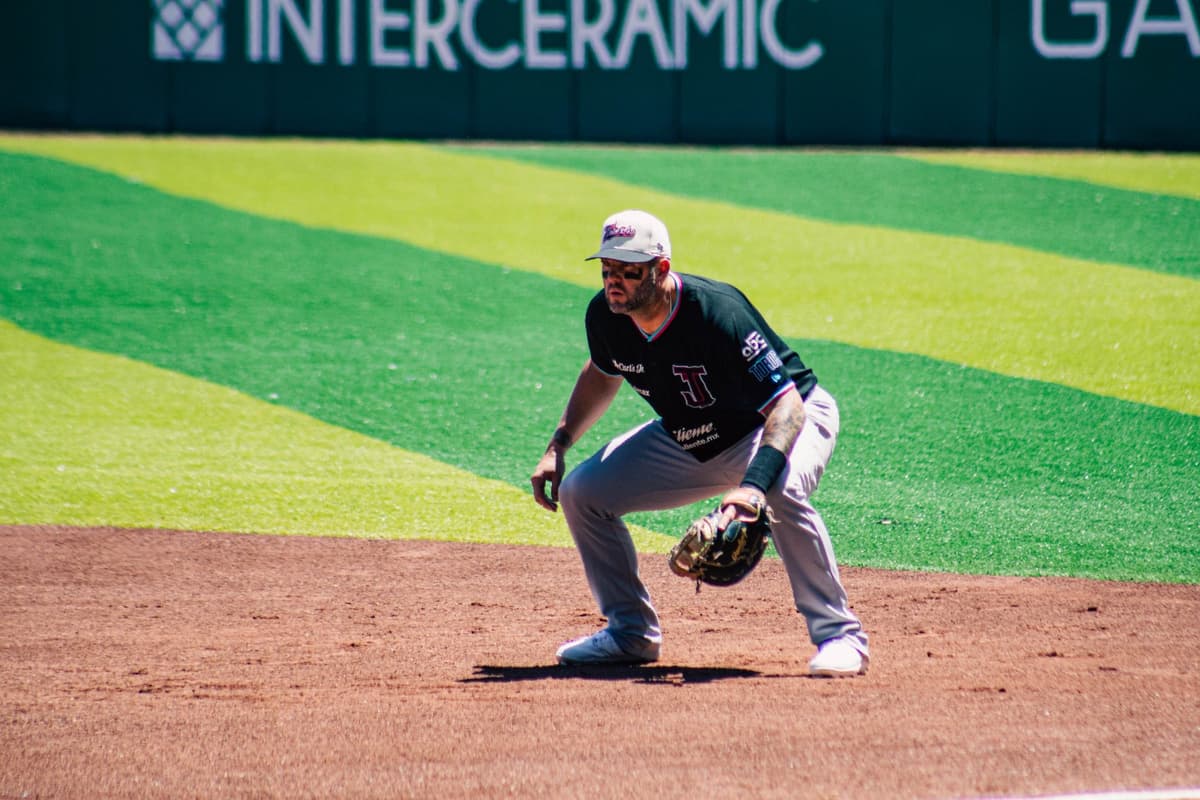 Toros recibe a Sultanes con duelos en la cima