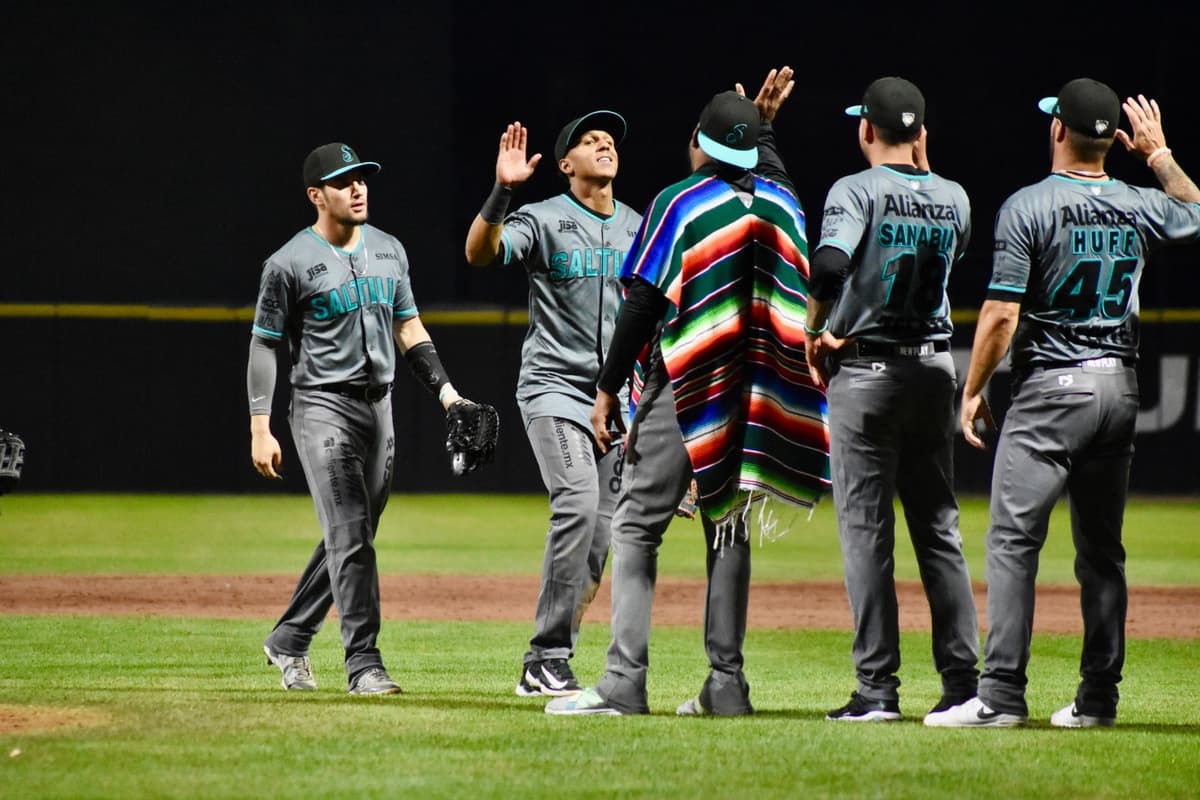 Extravía Caliente bateo oportuno y Saltillo gana el tercero