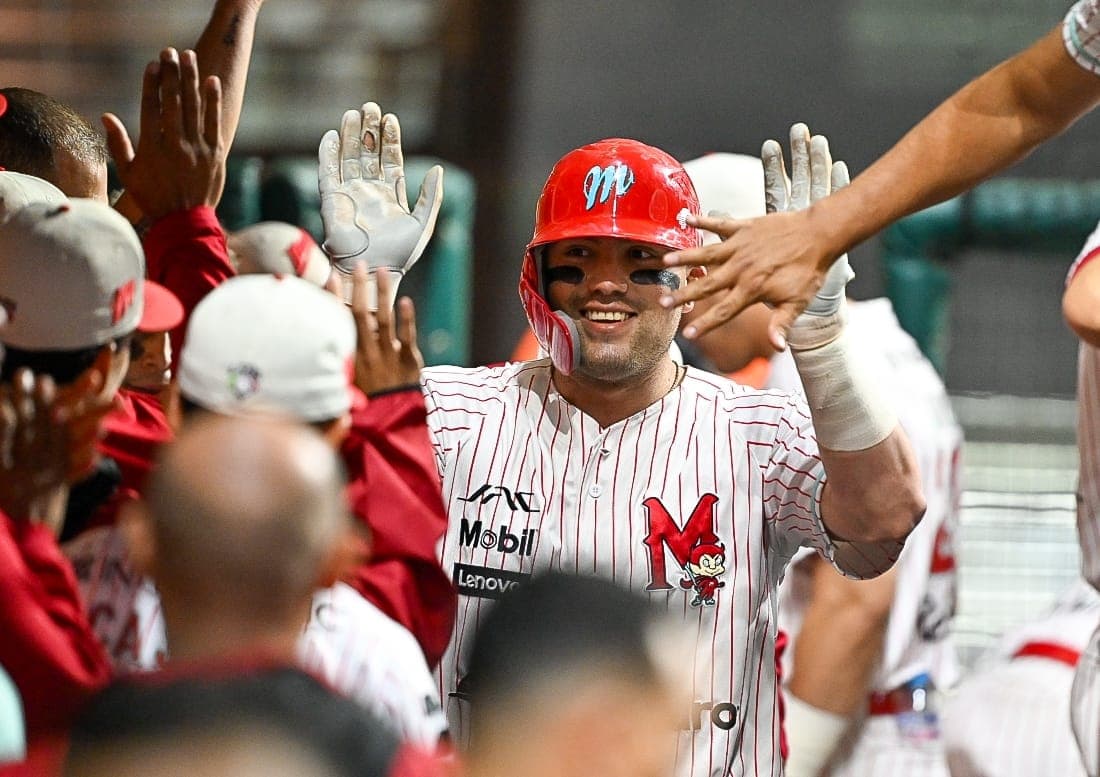 Diablos Rojos vuelven a dejar en el terreno a Conspiradores