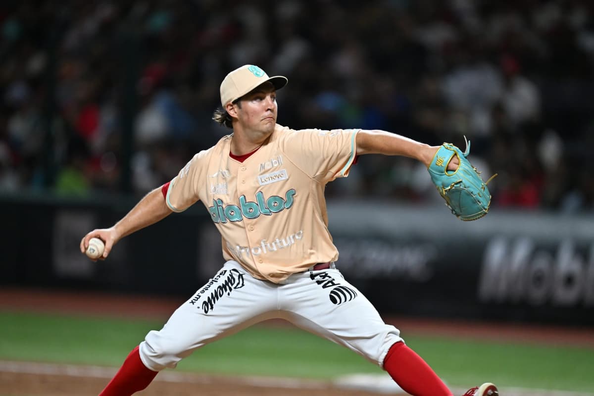 Octavo triunfo del año para Trevor Bauer