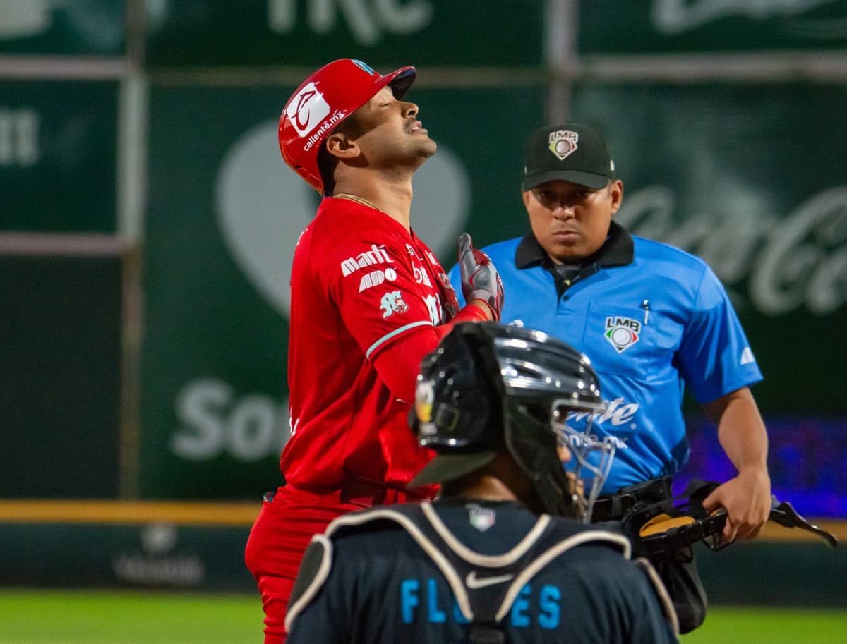 Los Diablos se llevan la serie de La Laguna