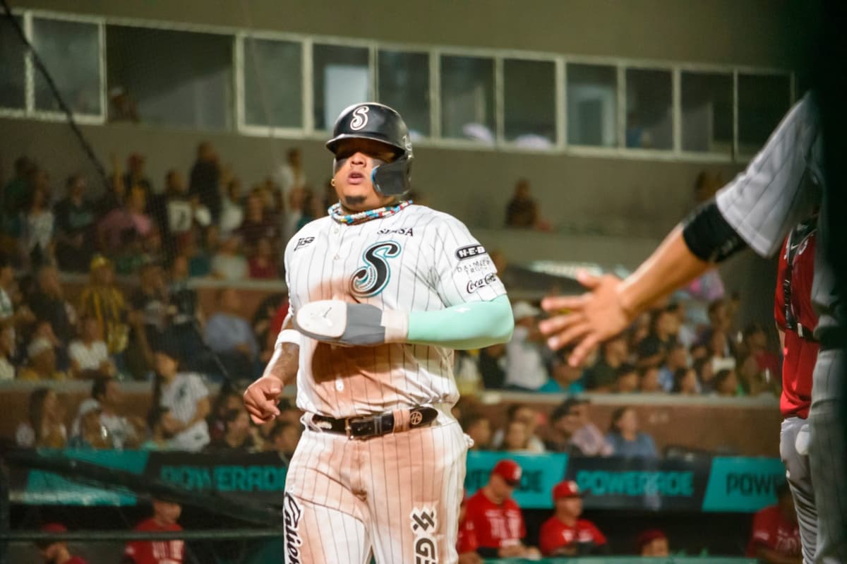 Los Saraperos vencen a los Toros en cerrado encuentro 4-2 y toman ventaja en la serie