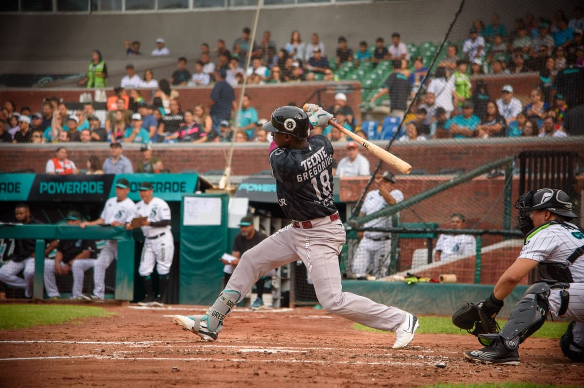 Algodoneros y Saraperos dividen honores 7-1 y 5-0 en el madero