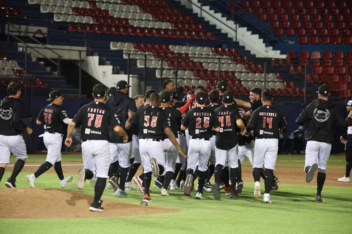 Increíble remontada bélica y se empareja la serie en Oaxaca
