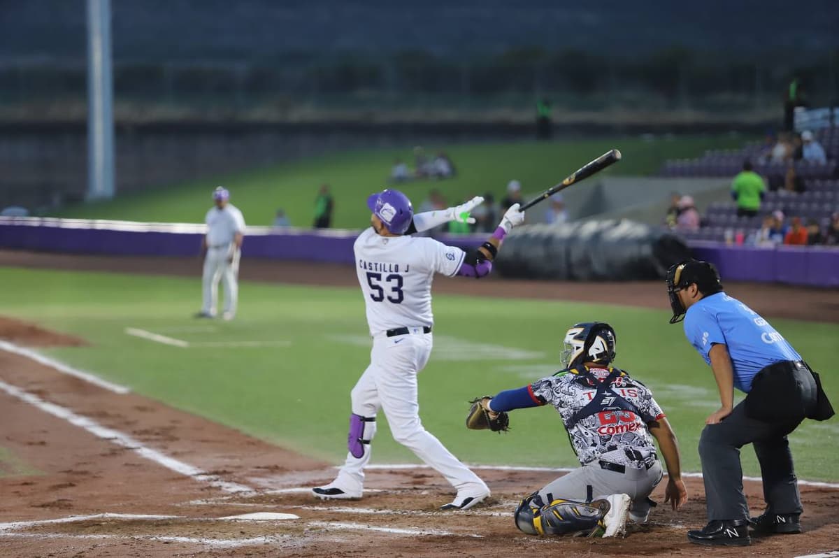 Conspiradores viene de atrás para quedarse con la serie ante Rieleros