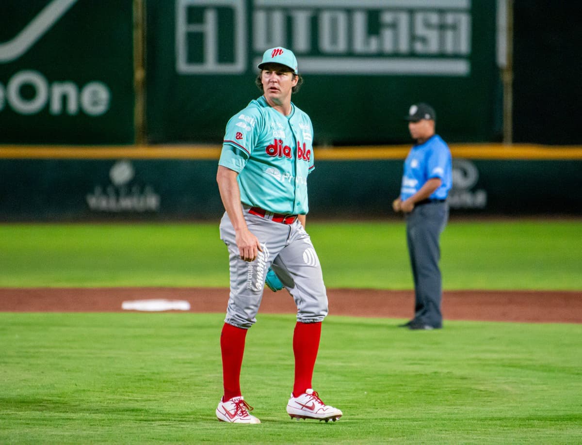 Los Diablos Rojos pegan primero en La Laguna