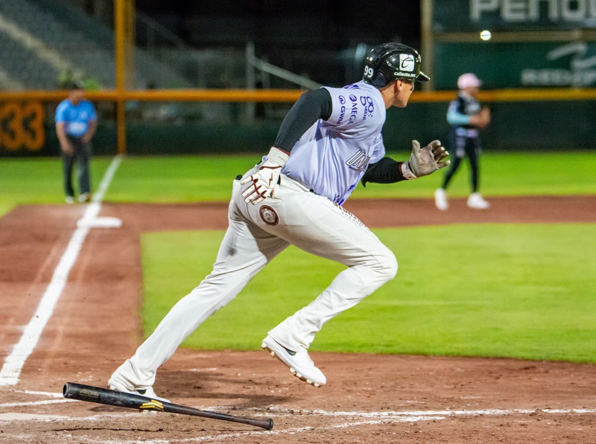 UL toma ventaja en la serie ante Charros