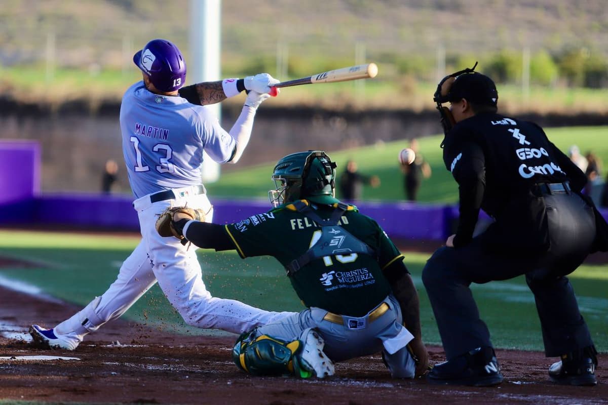 Con cuatro jonrones Conspiradores empareja la serie ante Pericos