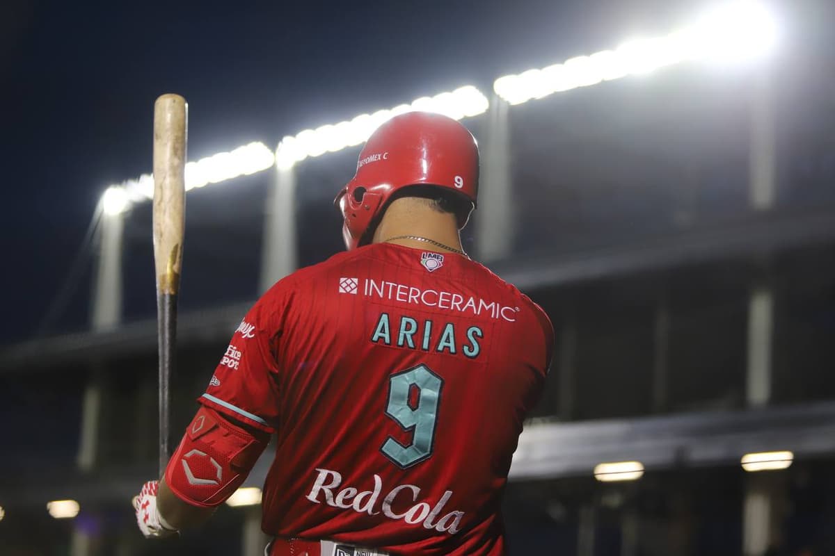 El México asegura la serie en juego recortado por lluvia