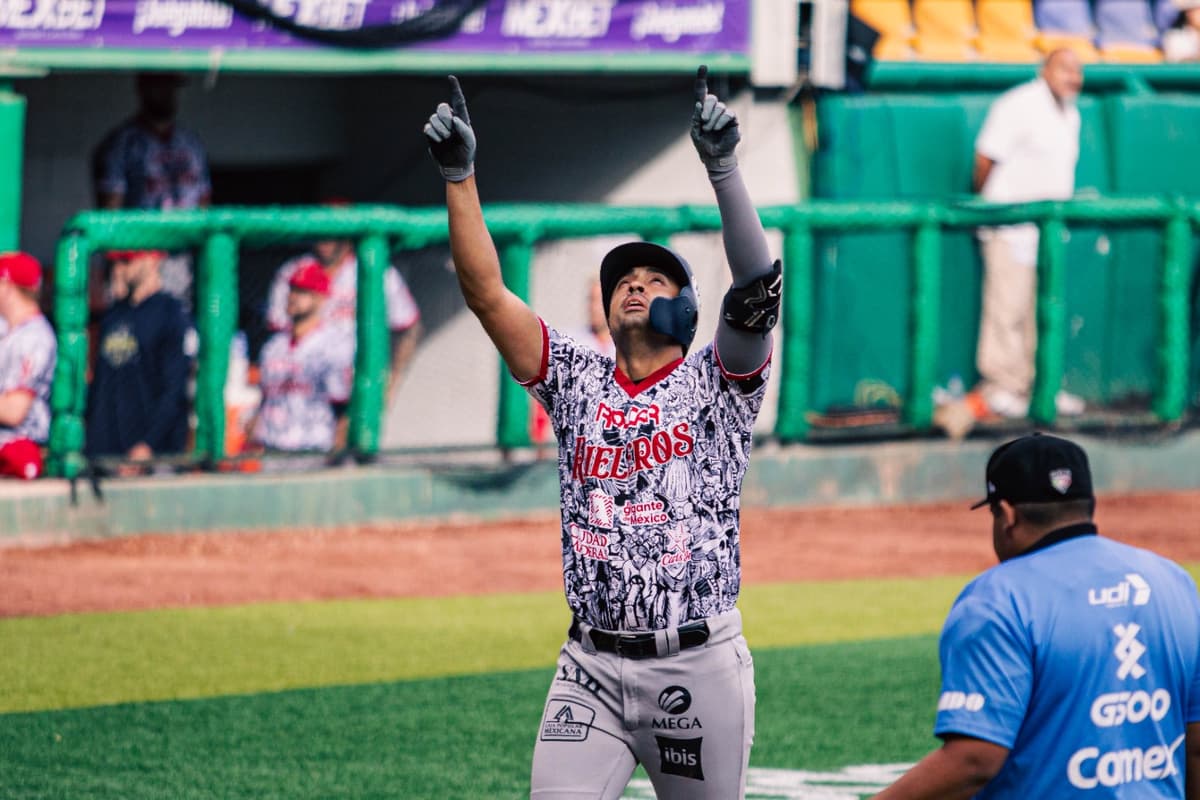 Rieleros pegan primero en Chihuahua