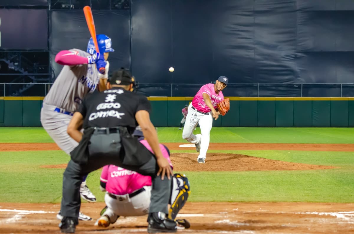 Rieleros deja tendidos a los Acereros y empatan serie