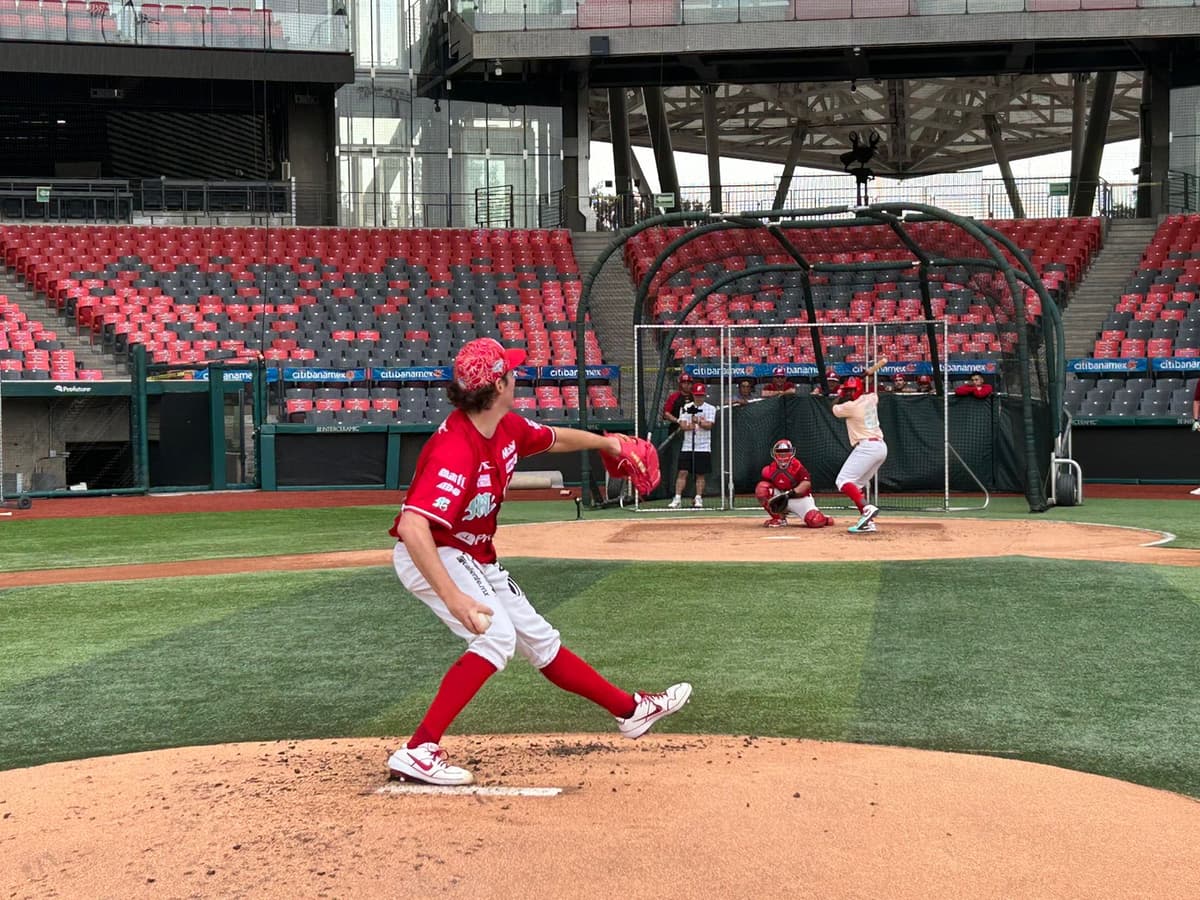 Trevor Bauer hace Live-BP y está listo para lanzar en los playoffs