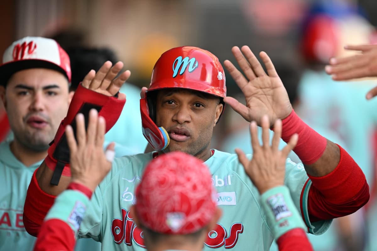 Robinson Canó regresa con la Pandilla Escarlata