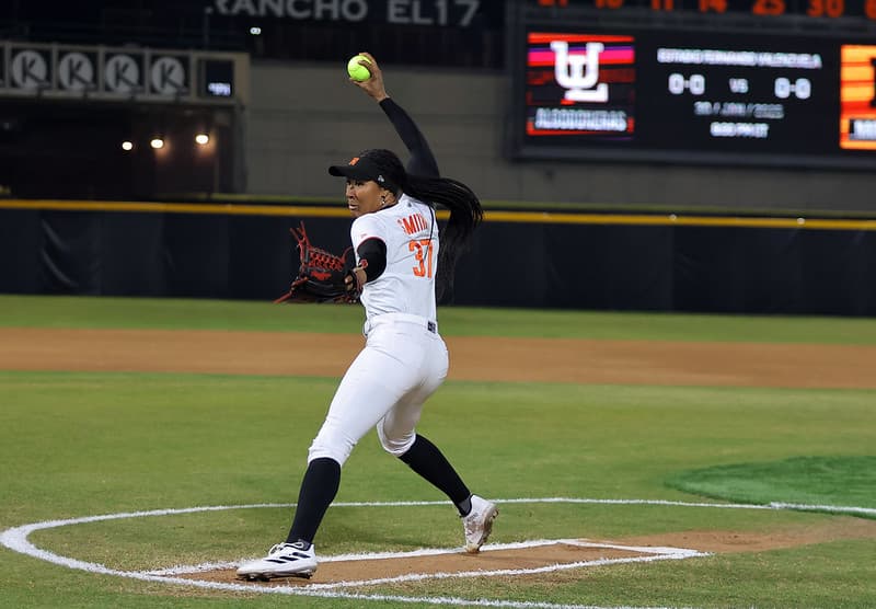 Triunfo histórico en casa para Naranjeros Softbol Femenil
