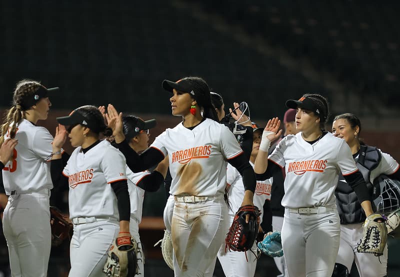 Naranjeros Softbol Femenil se quedó con la primera serie de su historia como local