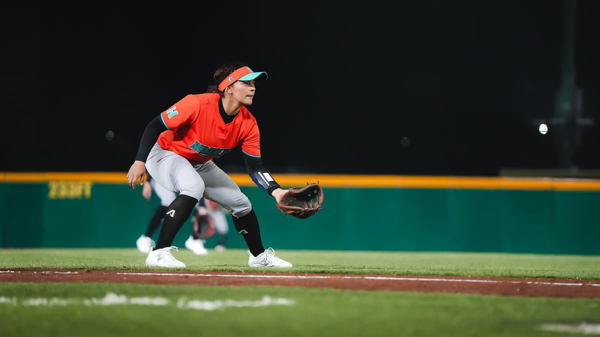 Venta los boletos para el juego inaugural de Naranjeros Softbol Femenil
