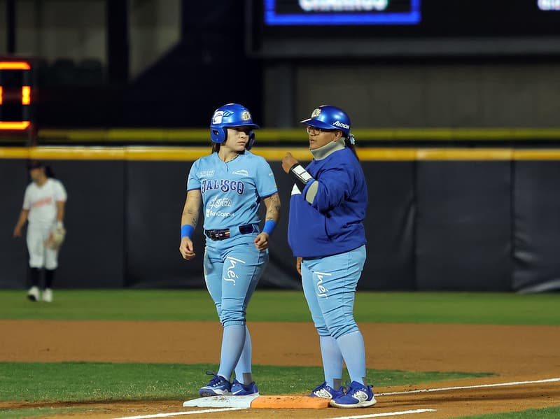 Jalisco se llevó la victoria en el segundo de la serie ante Naranjeros Softbol Femenil