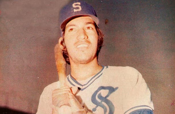 Dos emblemas de Saraperos en el Equipo Ideal del Centenario de la LMB