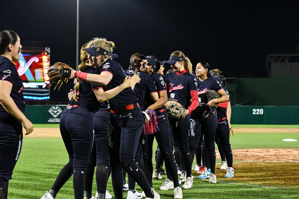 Las Gloriosas despiertan y vencen a Naranjeros