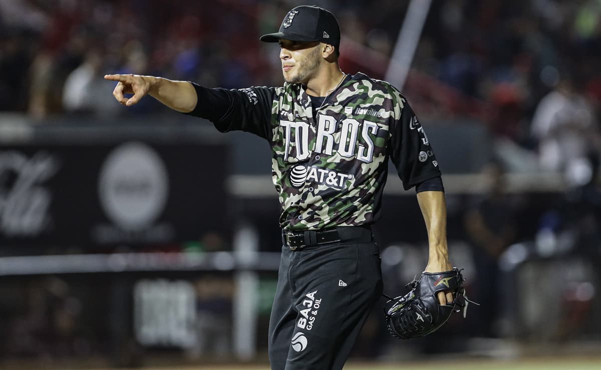 Jesús Pirela llega a reforzar el bullpen de Sultanes