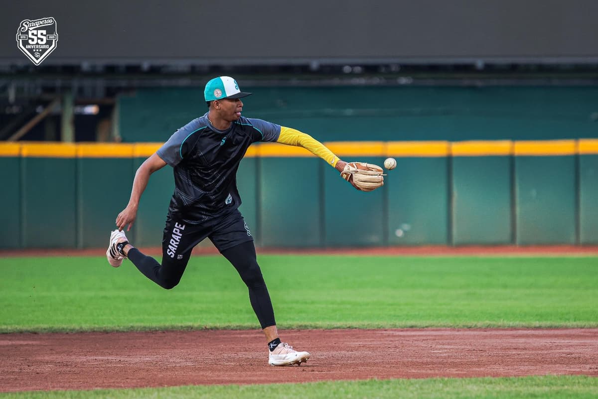 Saraperos inician entrenamientos con miras a los juegos de Spring Training