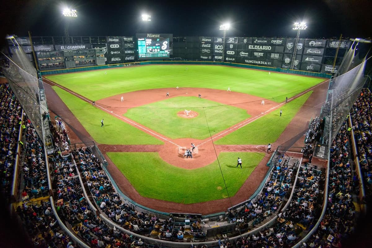 62 aniversario del Estadio Francisco I. Madero