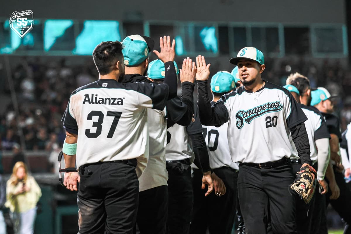 Saraperos vienen de atrás y vencen a los Acereros