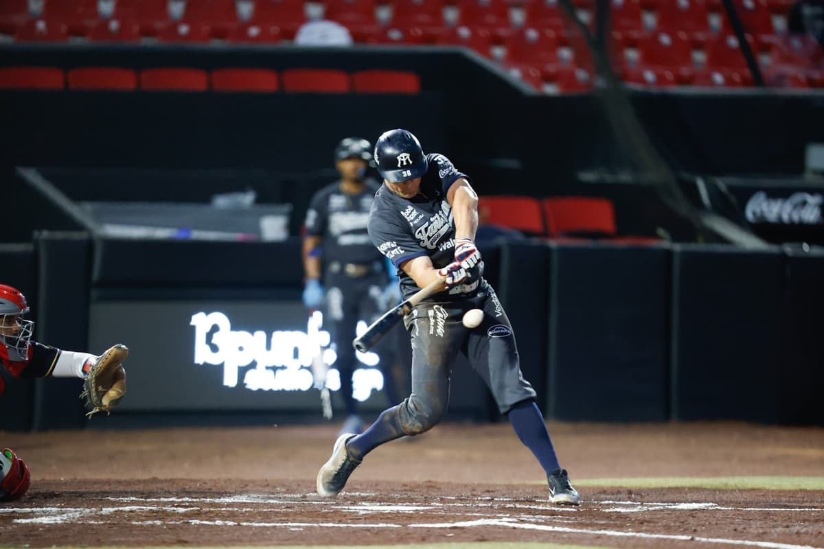 Cae Toros en lunes beisbolero ante Monterrey