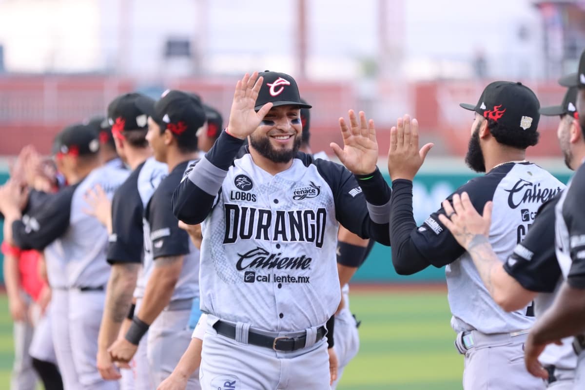 Con récords incluidos en Laredo, Tecos vapulea 13-2 a Caliente en Opening Day
