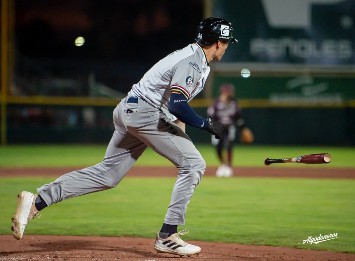 Los Tecos emparejan la serie en La Laguna