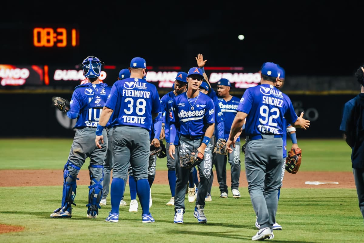 Desata Monclova lluvia de hits y se queda con el tercer de la serie en Durango