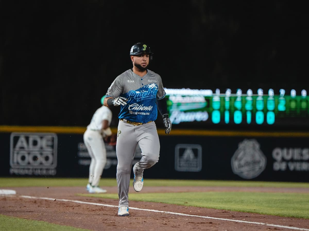 Ceden los Bravos ante el alto vuelo de los Pericos en La Fortaleza