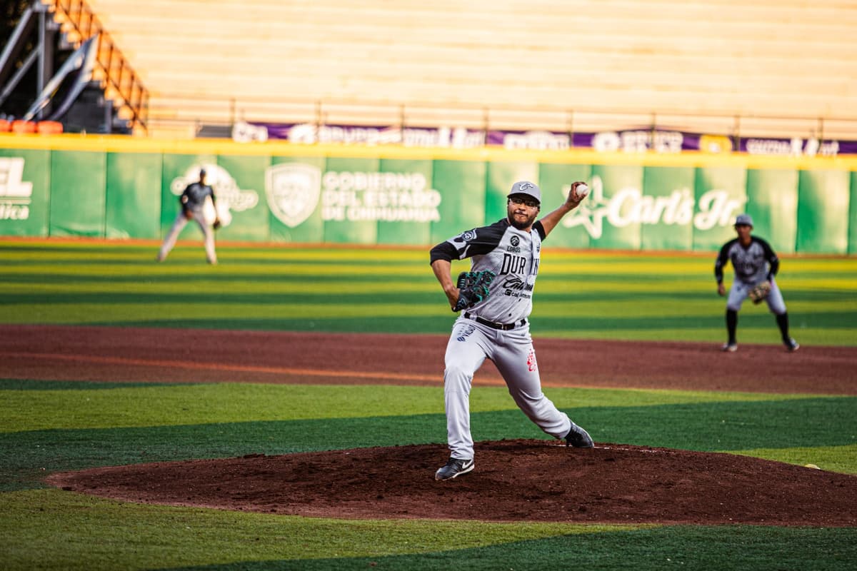 Brooks, Fletcher y Thompson a la loma por Caliente ante Rieleros