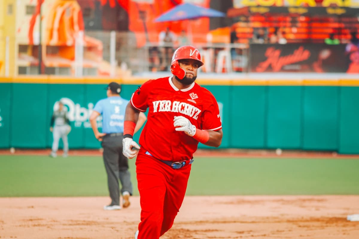 Blanqueada y serie para El Águila