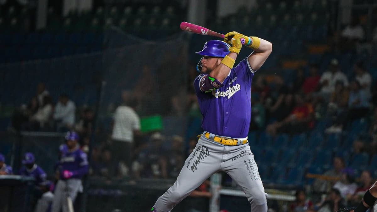 Bravos se van abajo en la serie como locales frente a Conspiradores