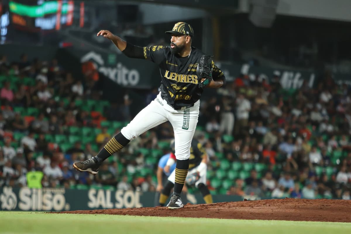 Valdez y Charles comandan triunfo de Leones sobre los Diablos Rojos