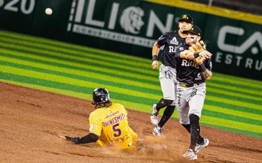 Rieleros le gana dramático juego a Dorados