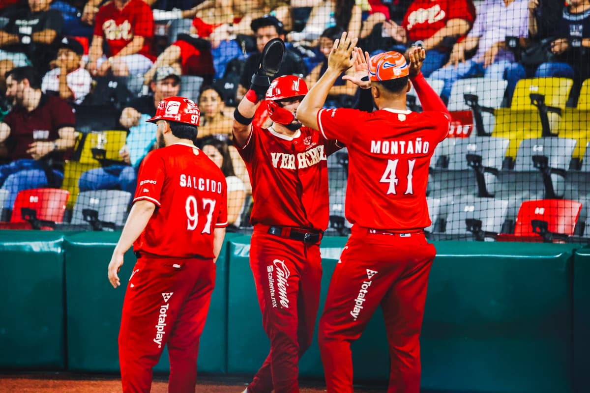 El Glorioso amarra serie ante Bravos