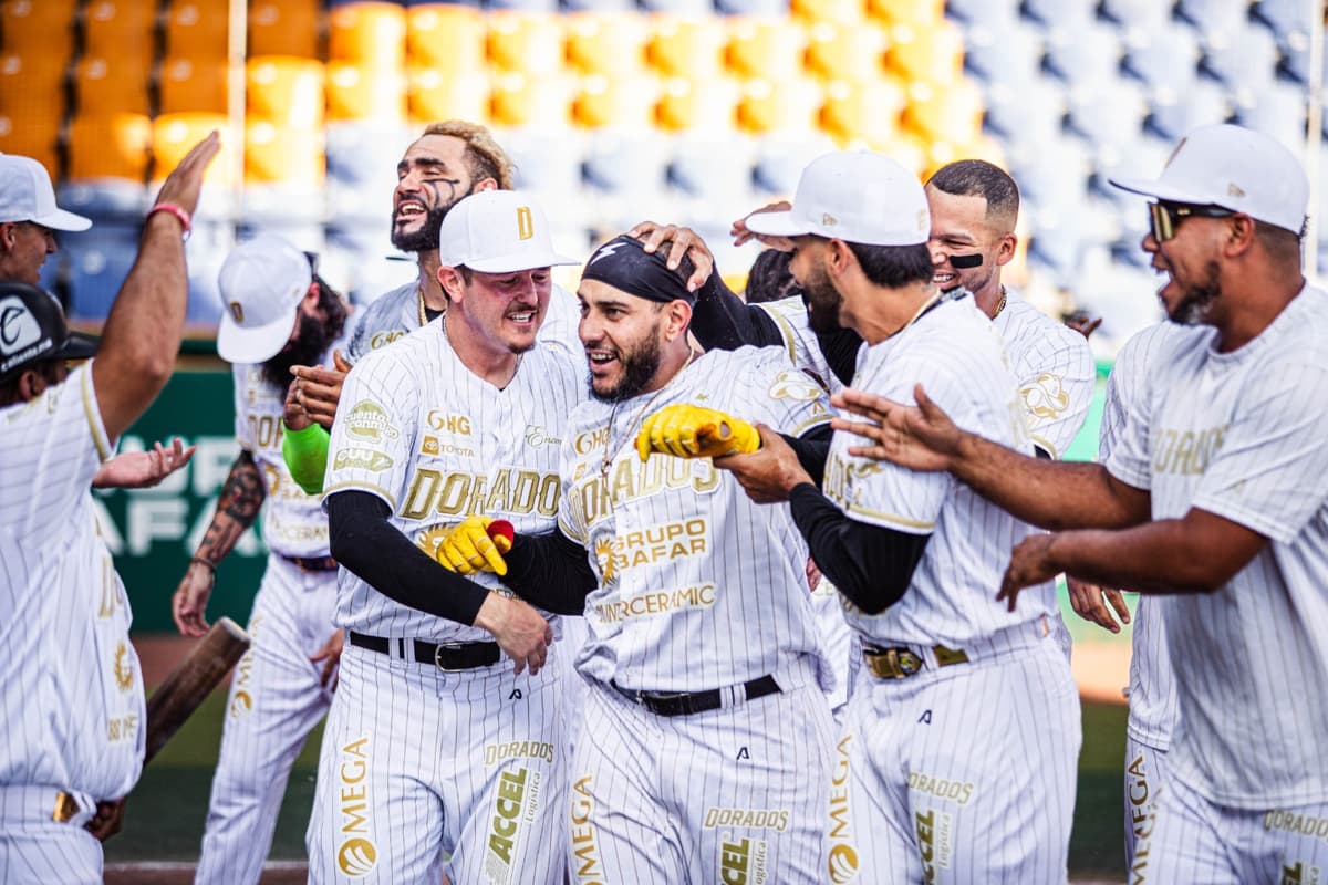 ¡Walk off! Rusber Estrada pega cuadrangular para el triunfo de Dorados