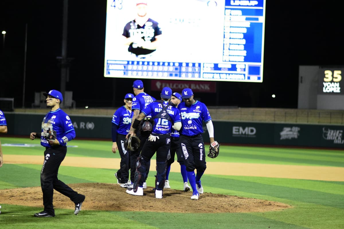 Un inning fue suficiente para Algodoneros en triunfo 6-4 sobre Dos Laredos