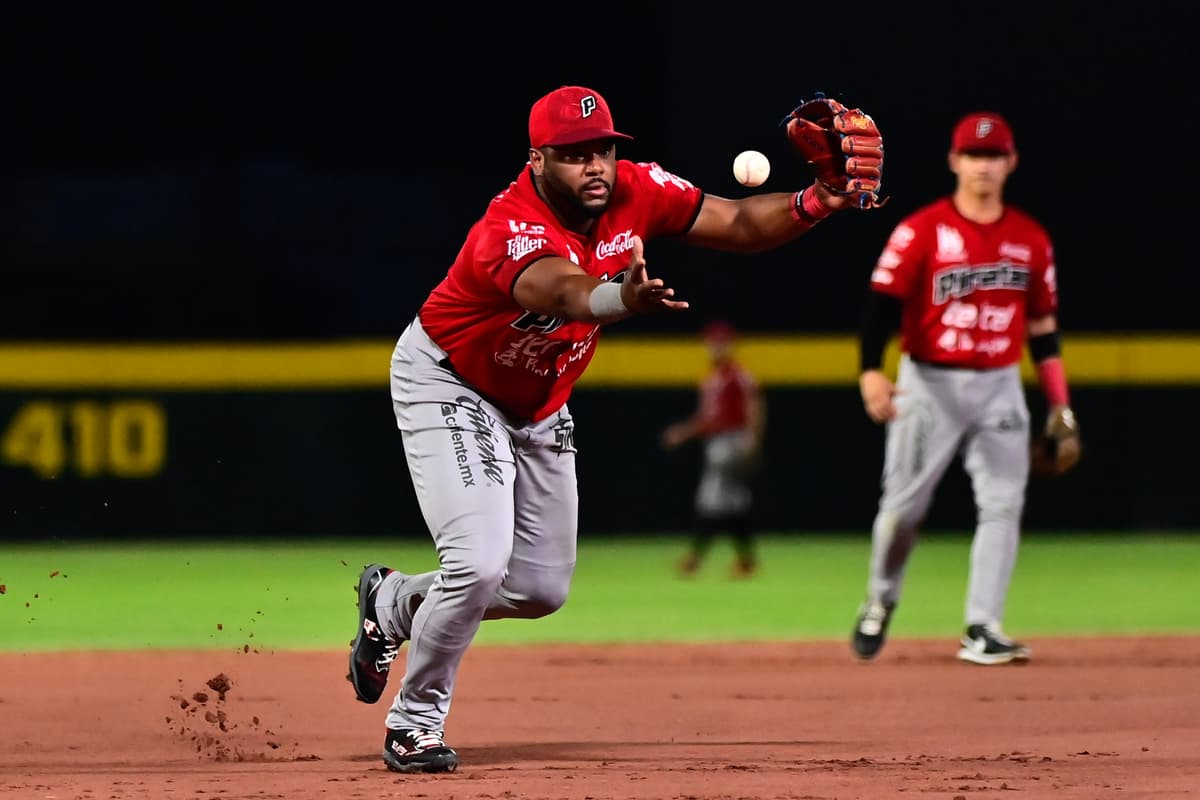 Piratas adelanta la serie en Monclova