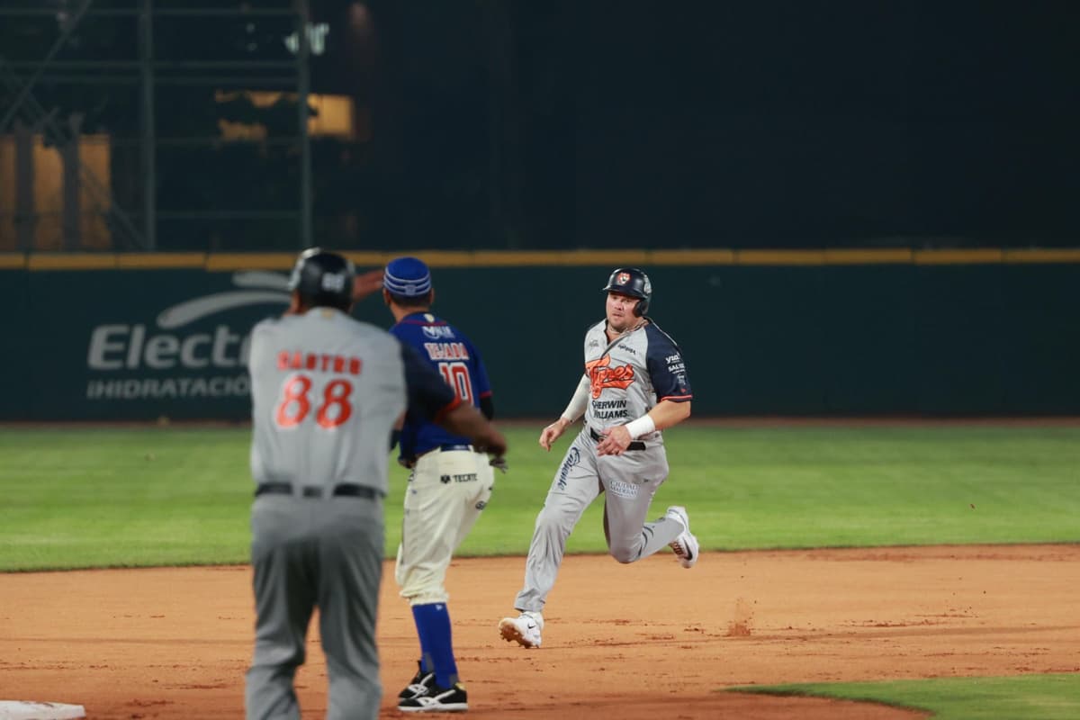 Tigres toma ventaja en emocionante cotejo en Tabasco
