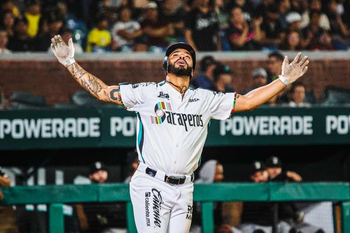 Saraperos vence a Toros y Bobby Bradley batea el ciclo