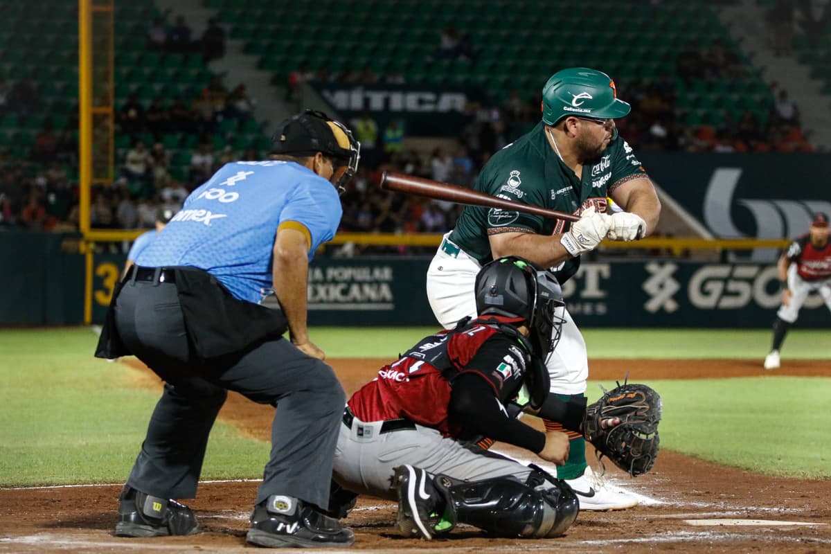Leones se adelanta en la serie ante Oaxaca